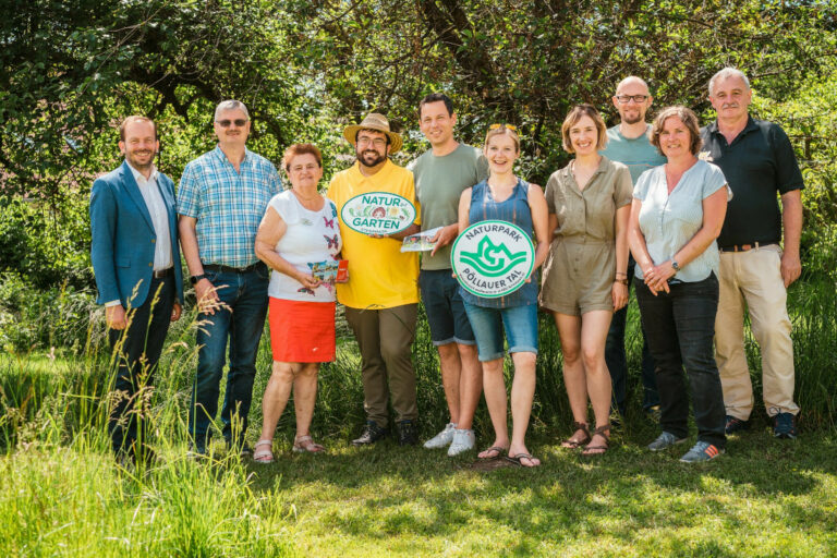 Unser Naturgartenprojekt „Garten der roten Bienen“